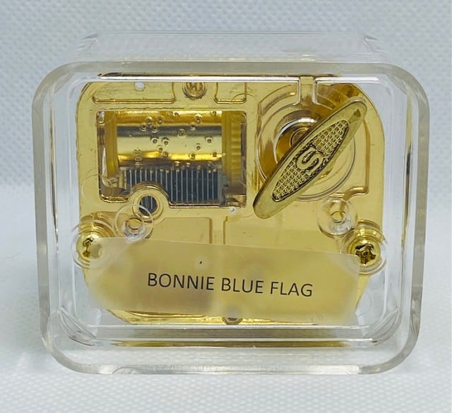 Music-Box-Bottom-BONNIE-BLUE