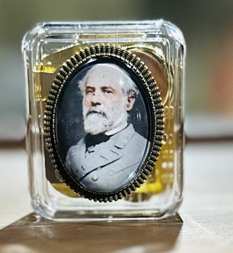 Music-Box-Colorized-Lee