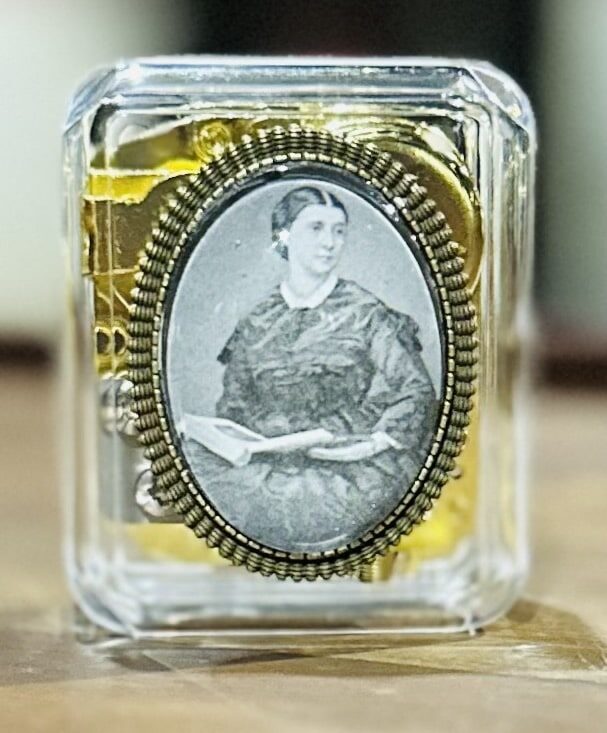 Music-Box-Rose-Greenhow