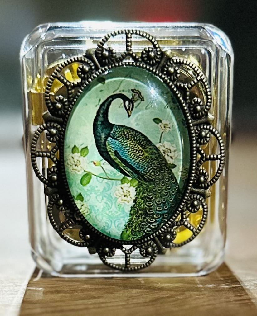 Music-Box-Victorian-Peacock